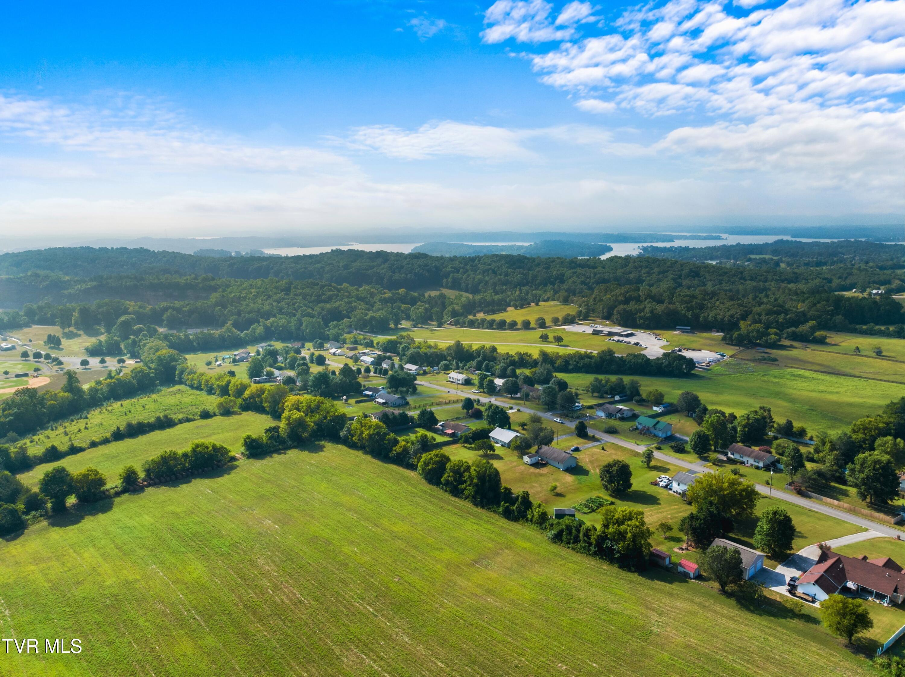 665 Ross Drive Drive, Dandridge, Tennessee image 24