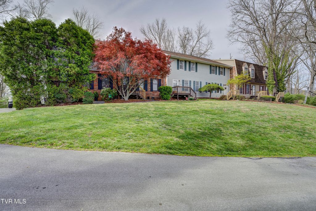 Photo of 2205 Greenbriar Circle #4, Johnson City, TN 37601 (MLS # 9978227)