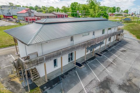 Photo of 5725 Highway 11e, Piney Flats, TN 37686 (MLS # 9995161)