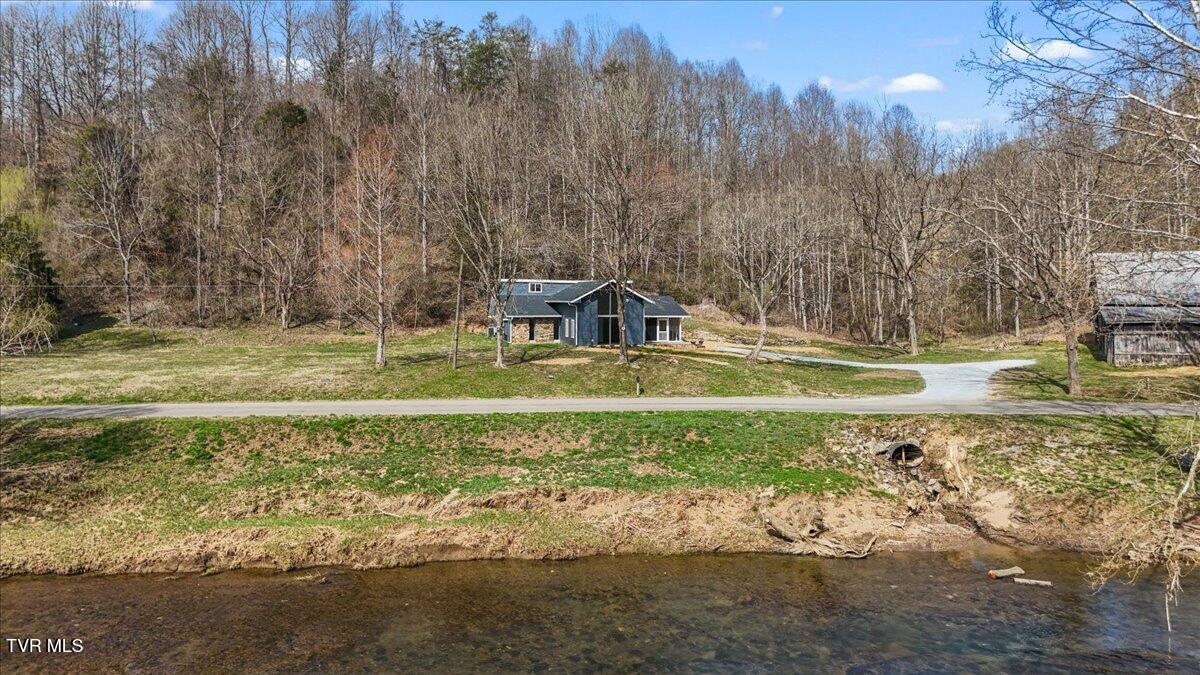 3271 Lunsford Mill Road, Hiltons, Virginia image 4