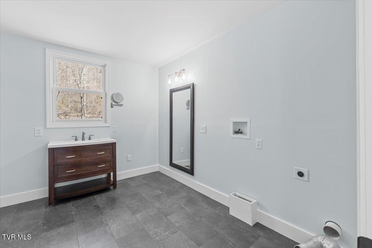 3271 Lunsford Mill Road, Hiltons, Virginia image 33