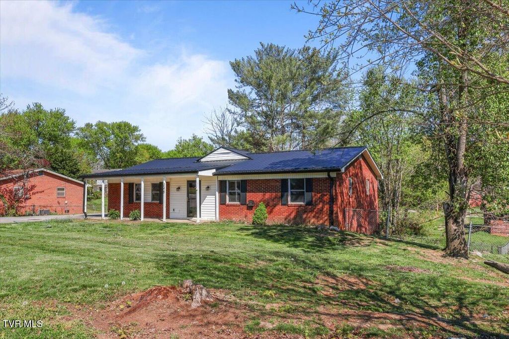 Photo of 146 Circleview Drive, Johnson City, TN 37615 (MLS # 9993704)