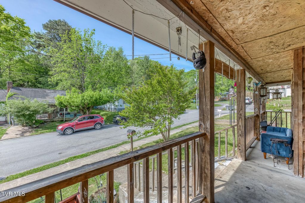 Photo of 1131 Hill Street, Bristol, TN 37620 (MLS # 9994742)