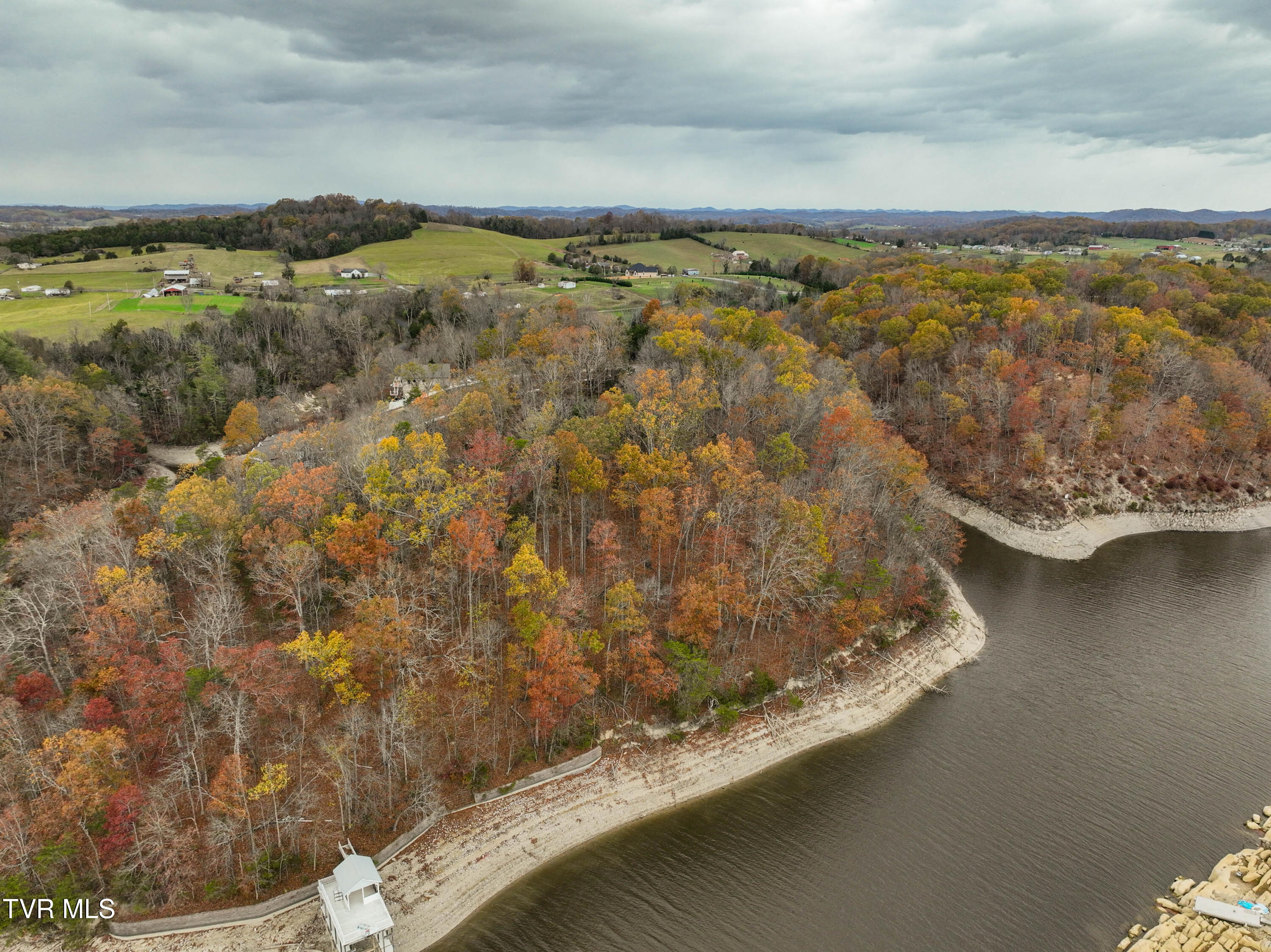 121 Pointe Drive, Piney Flats, Tennessee image 18