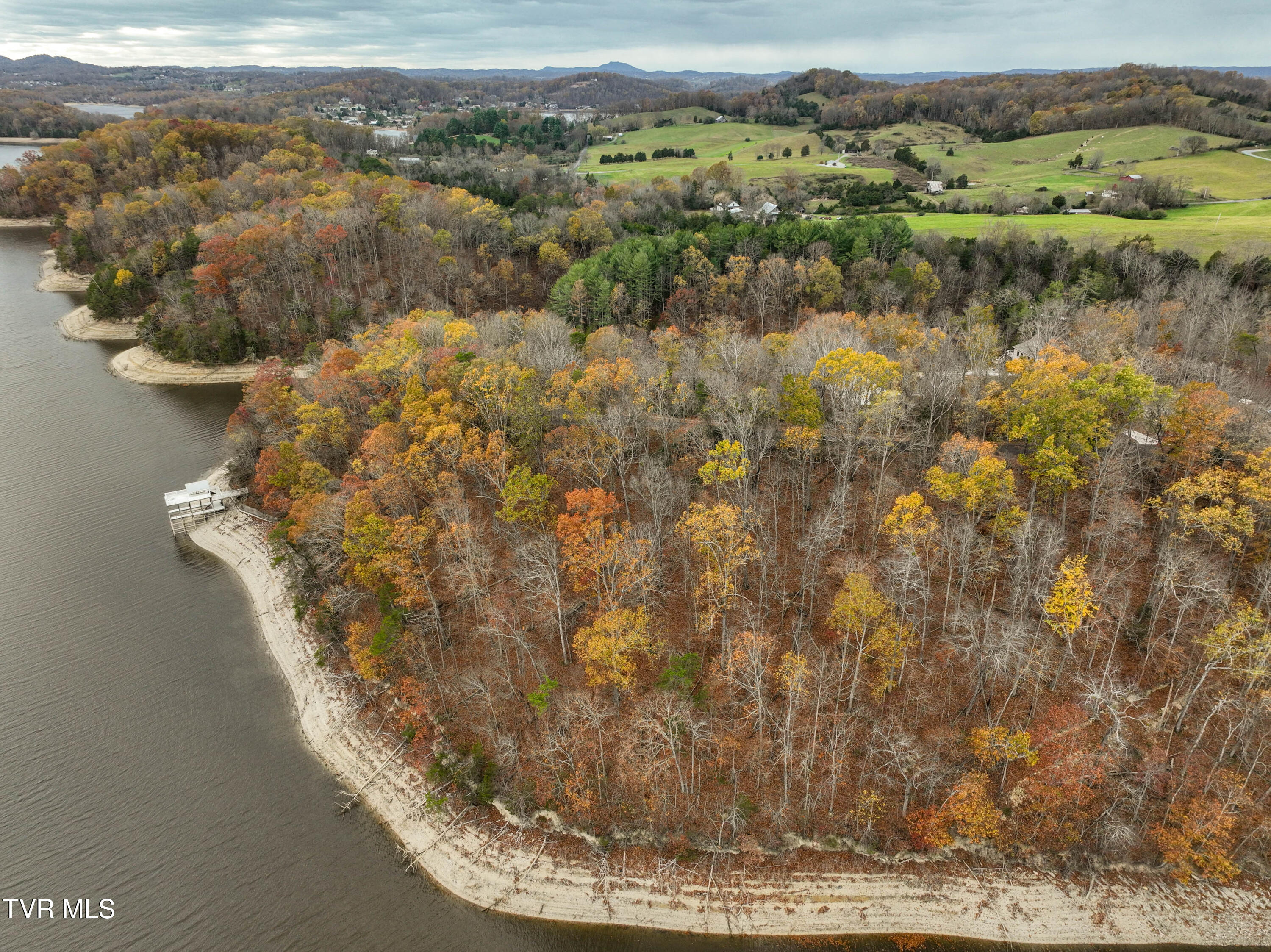 121 Pointe Drive, Piney Flats, Tennessee image 12