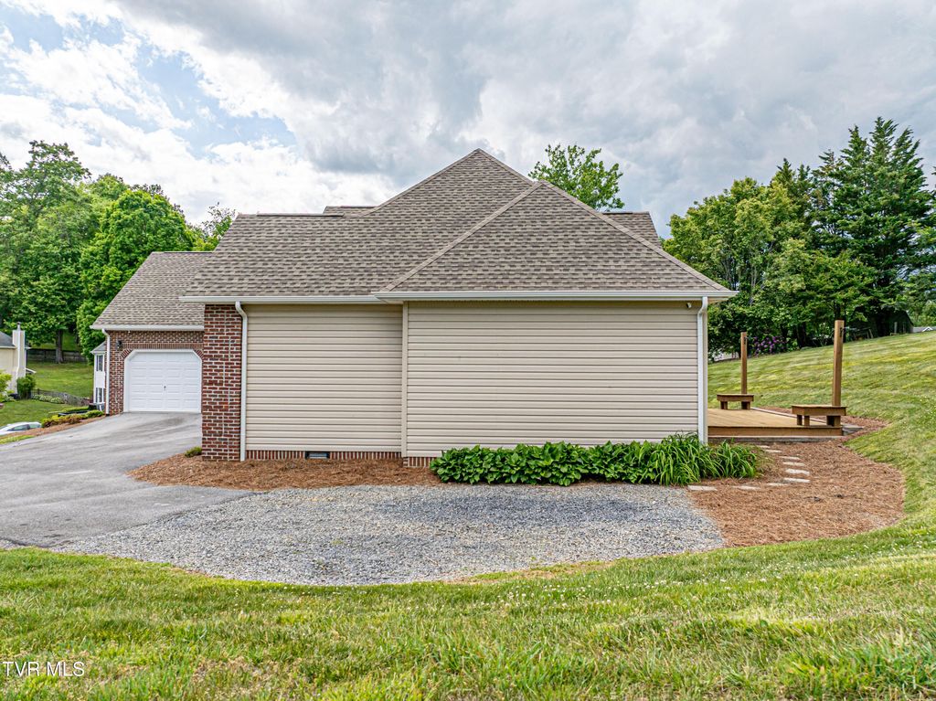 Photo of 16425 Fern Circle, Abingdon, VA 24210 (MLS # 9995219)