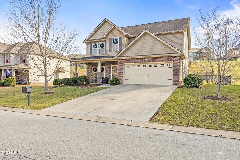 Photo of 2919 Royal Mile Divide, Kingsport, TN 37664 (MLS # 9989230)