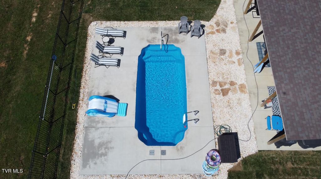 Photo of 2919 Royal Mile Divide, Kingsport, TN 37664 (MLS # 9989230)