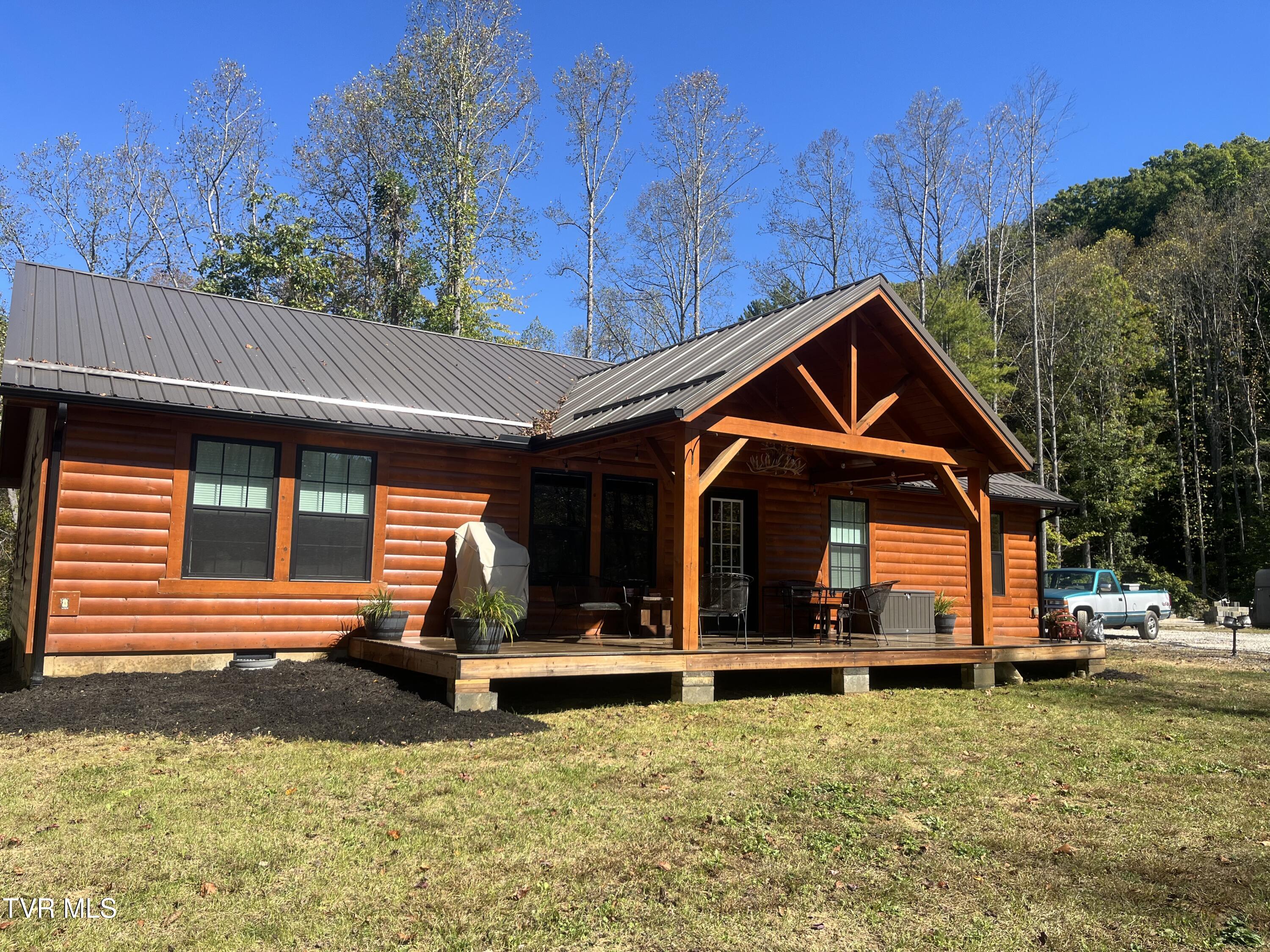 1575 Rice Creek Road