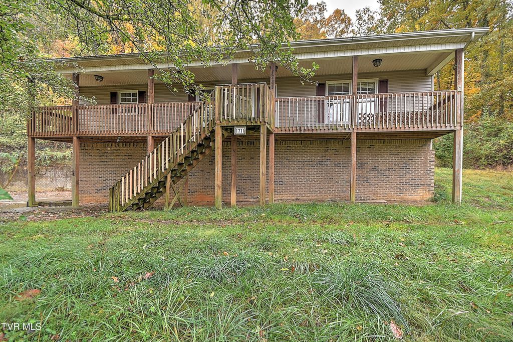 Photo of 1711 Granby Road, Kingsport, TN 37660 (MLS # 9987901)