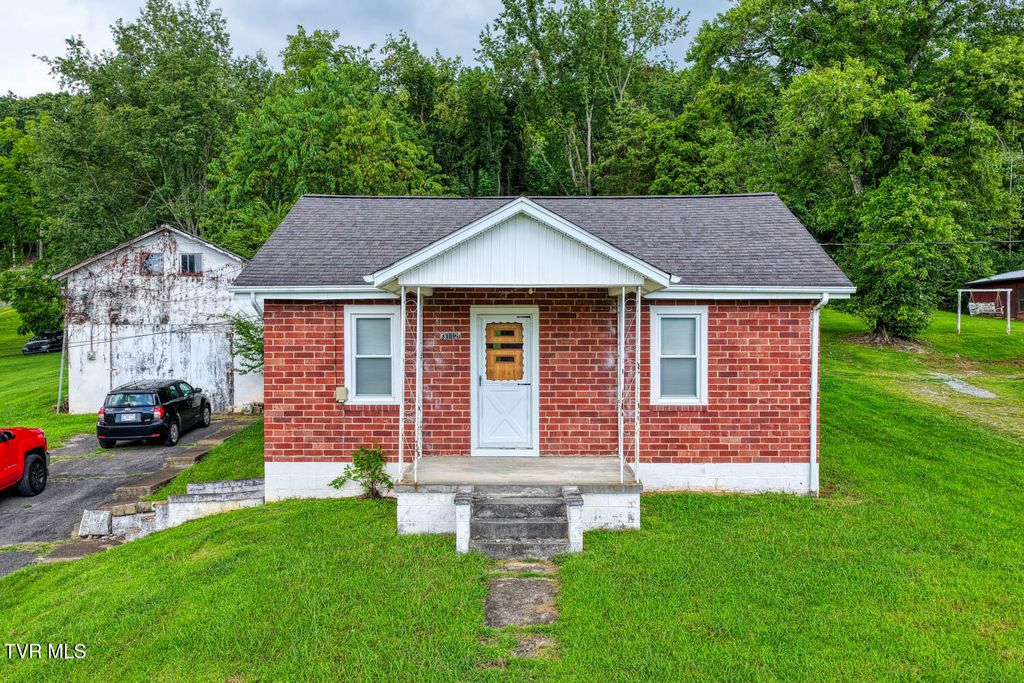 Photo of 3112 Blackburn Avenue, Kingsport, TN 37660 (MLS # 9984708)