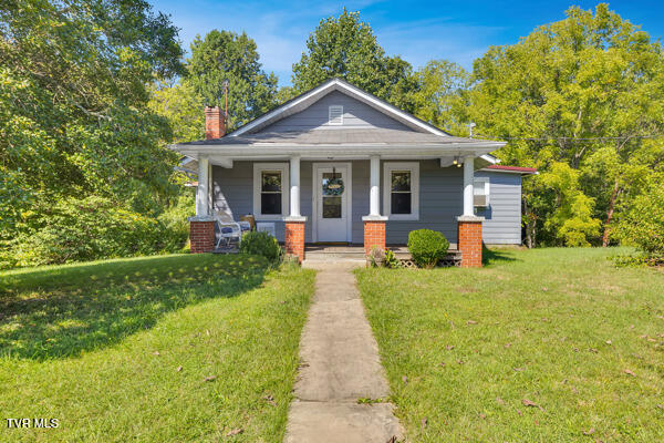 313 Richards Lane
