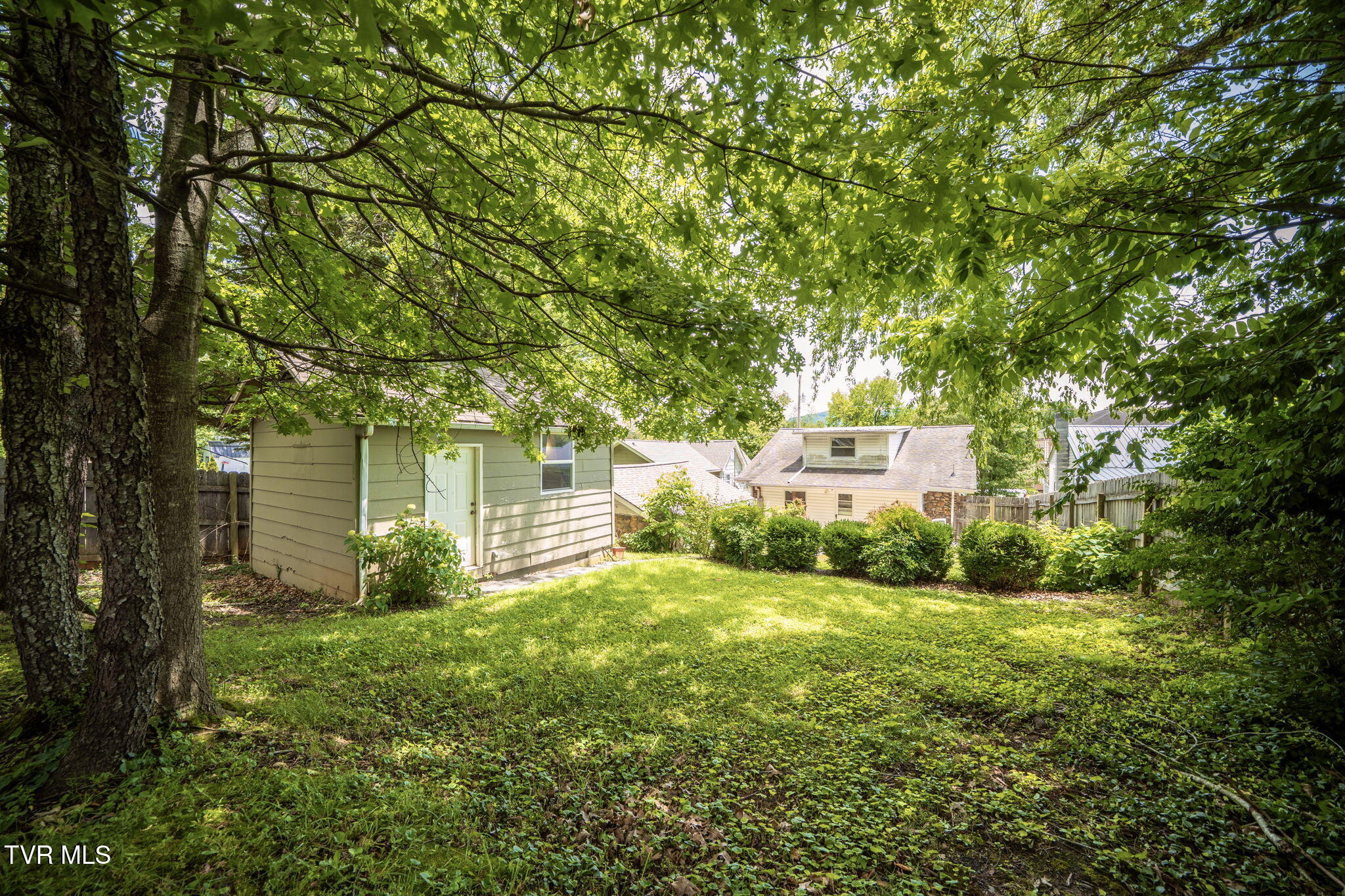806 Johnson Avenue, Johnson City, Tennessee image 26