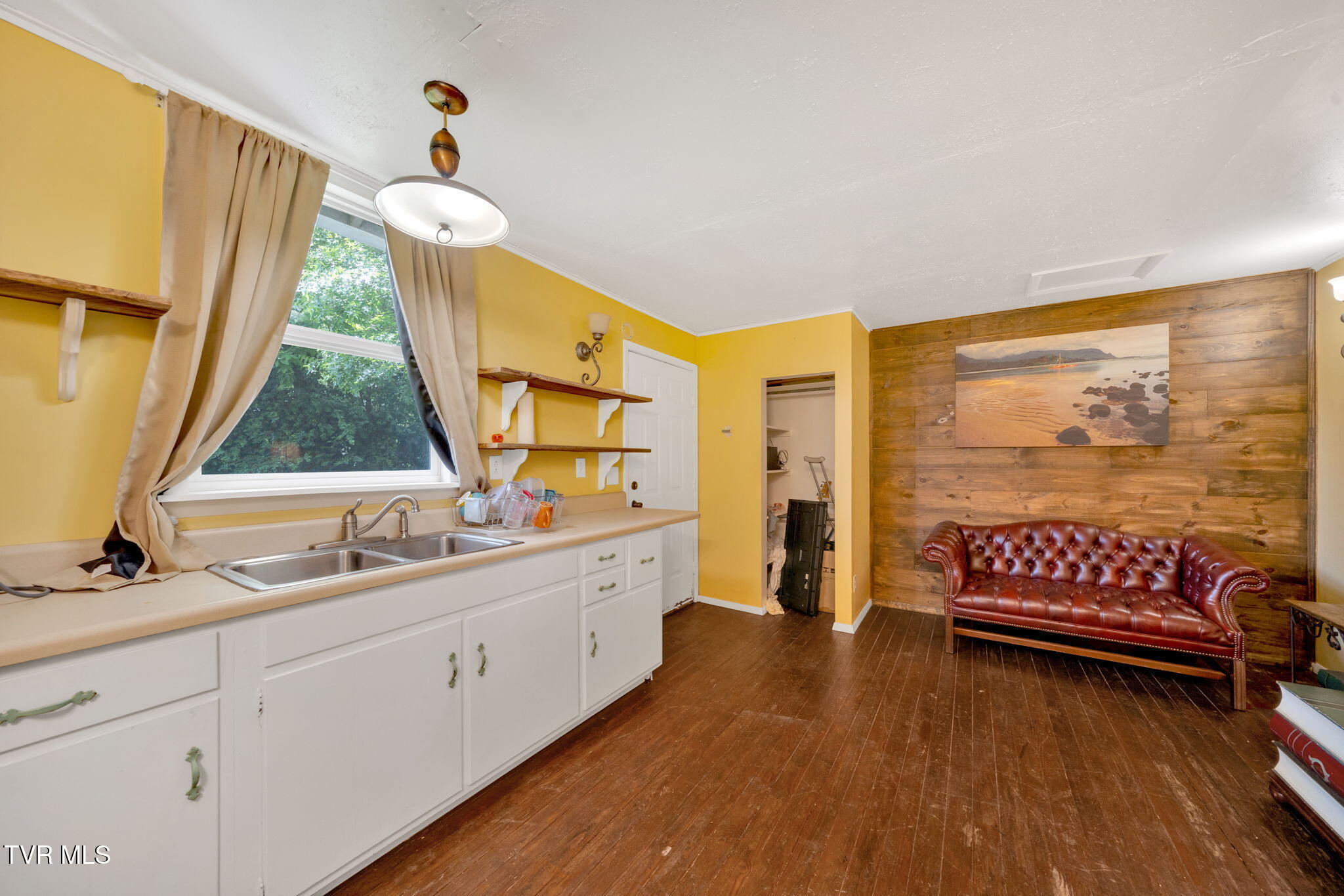 806 Johnson Avenue, Johnson City, Tennessee image 28