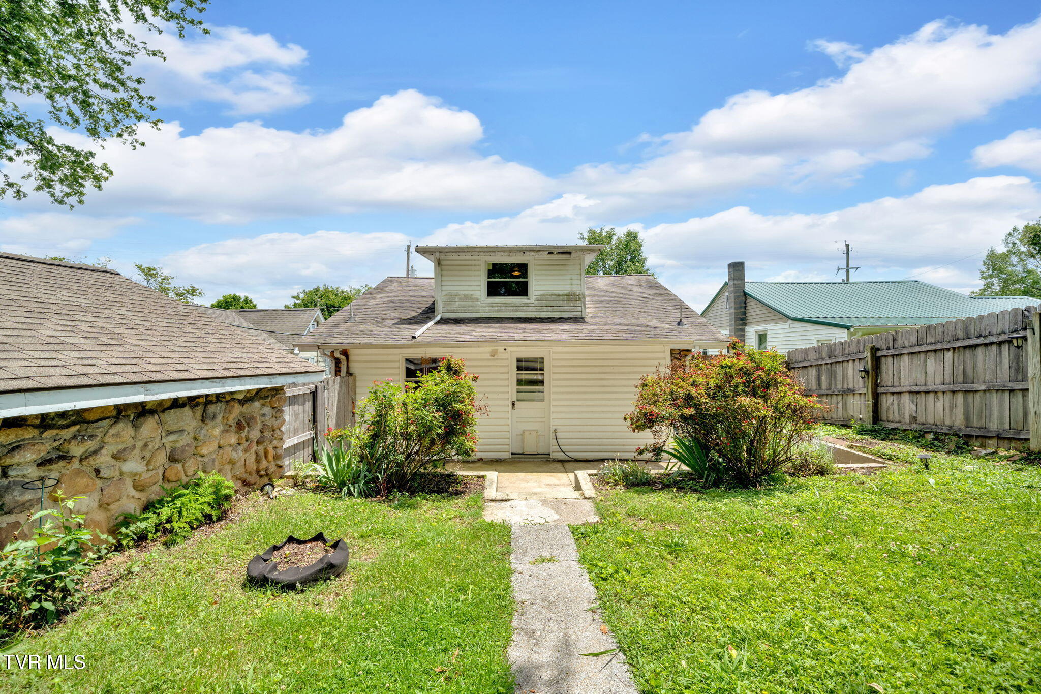 806 Johnson Avenue, Johnson City, Tennessee image 25