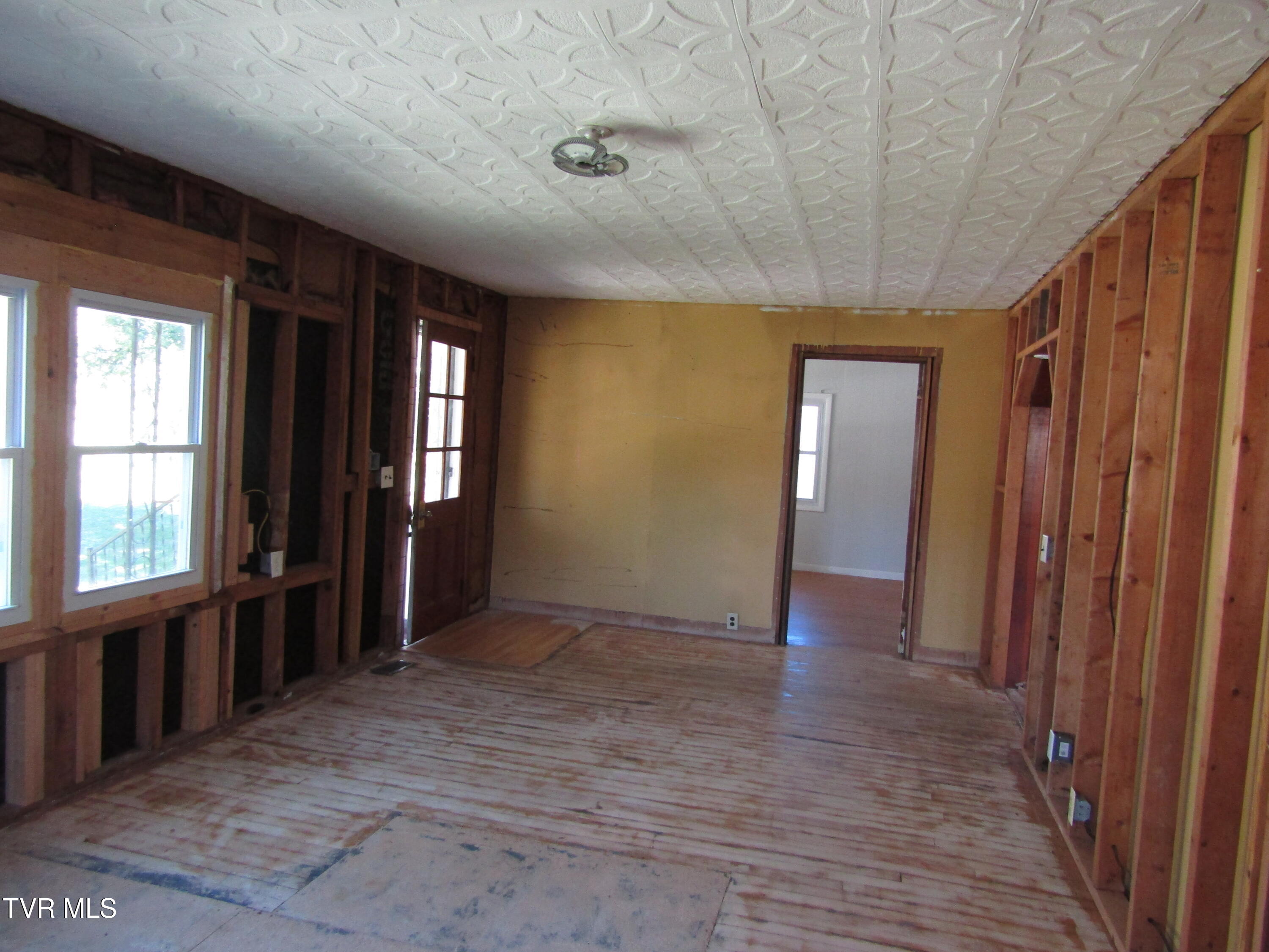 3266 Kyles Highway, Kyles Ford, Tennessee image 4