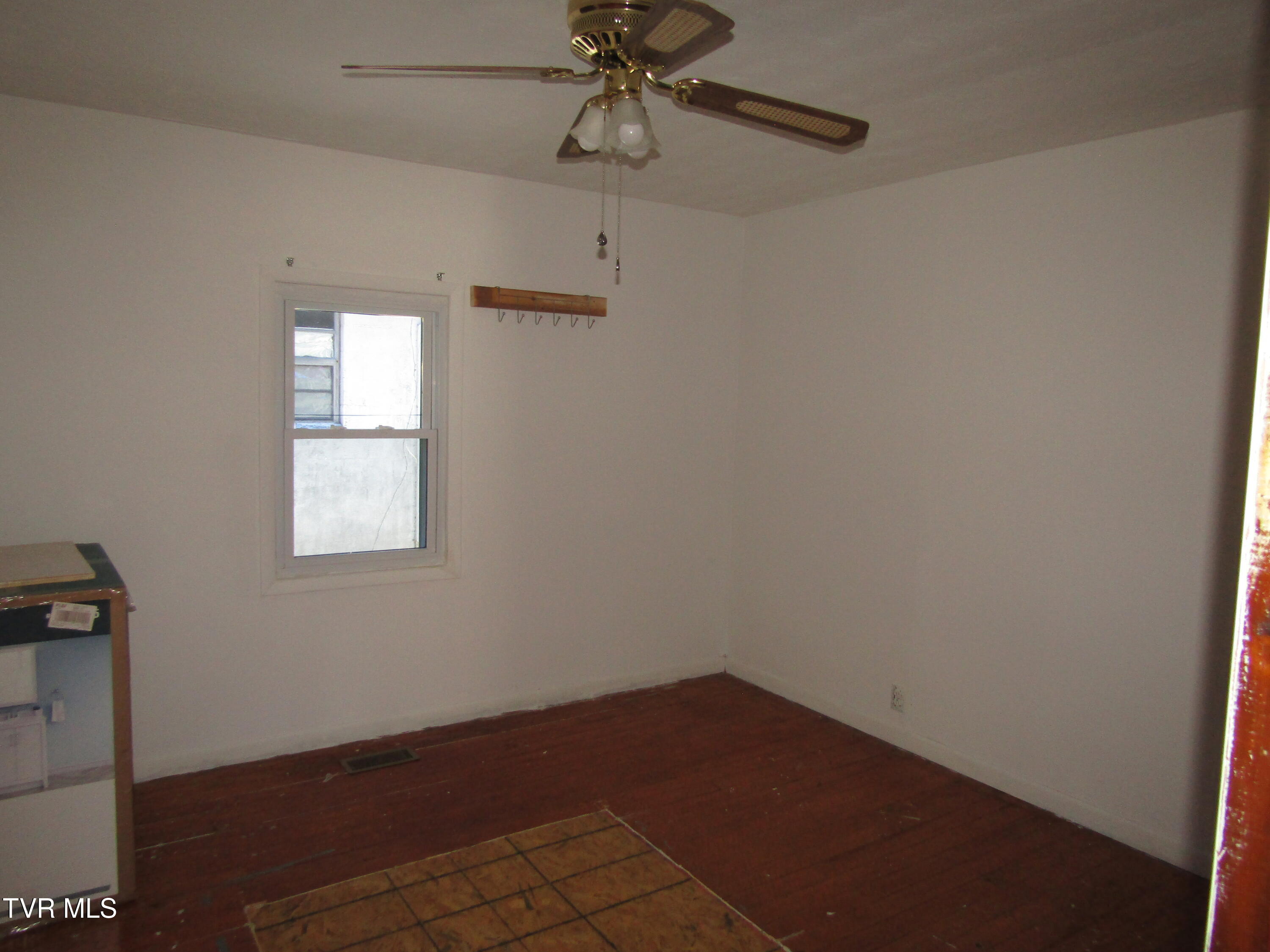3266 Kyles Highway, Kyles Ford, Tennessee image 10