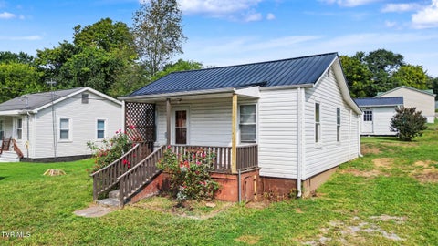 Photo of 317 Biddle Street, Greeneville, TN 37745 (MLS # 10000159)