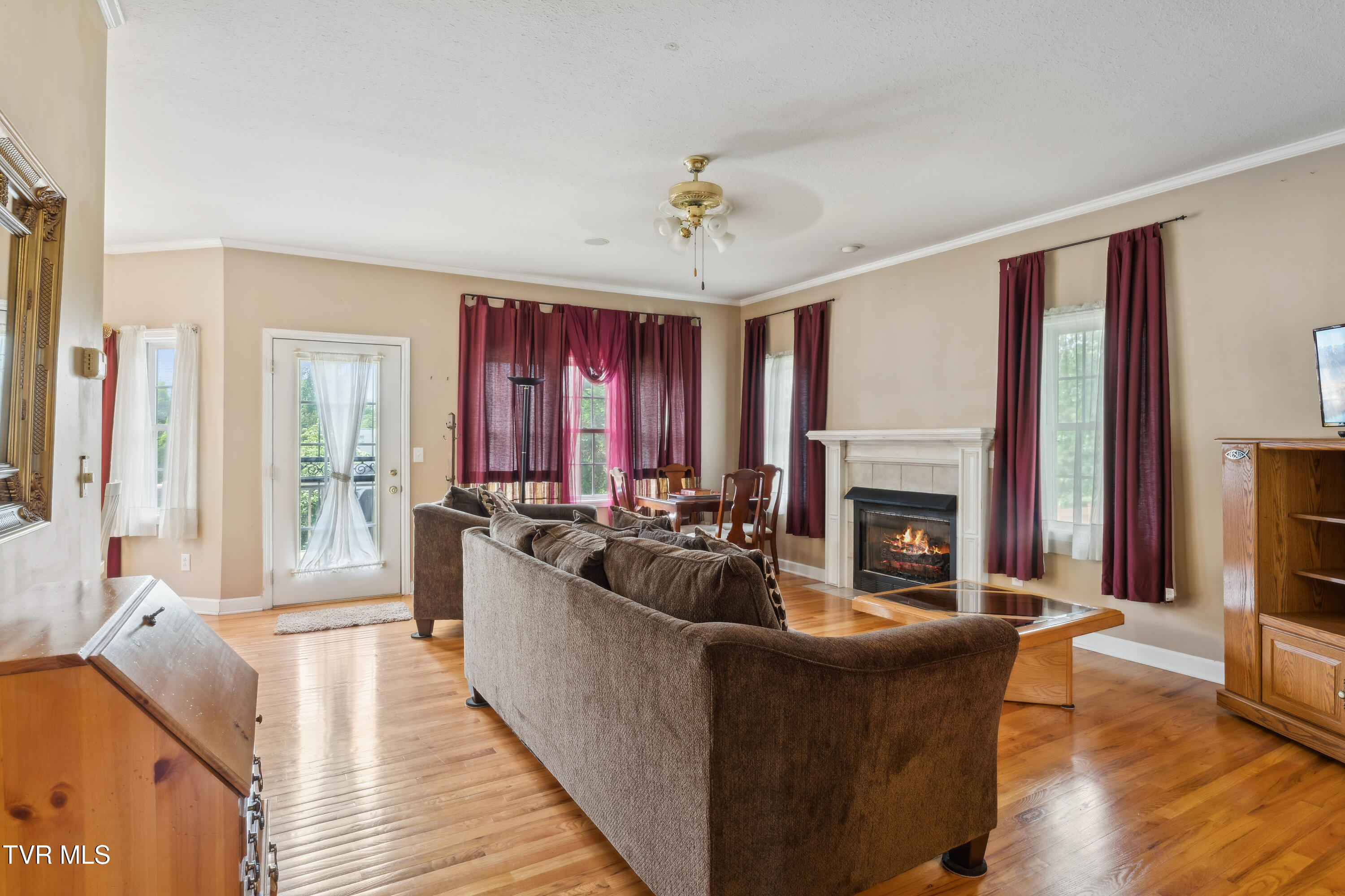 1402 Lake Ridge Square, Johnson City, Tennessee image 16