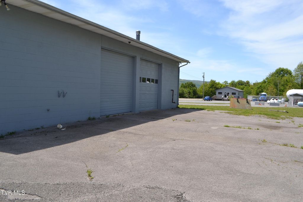 Photo of 118 Washington Road, Wise, VA 24293 (MLS # 9995512)
