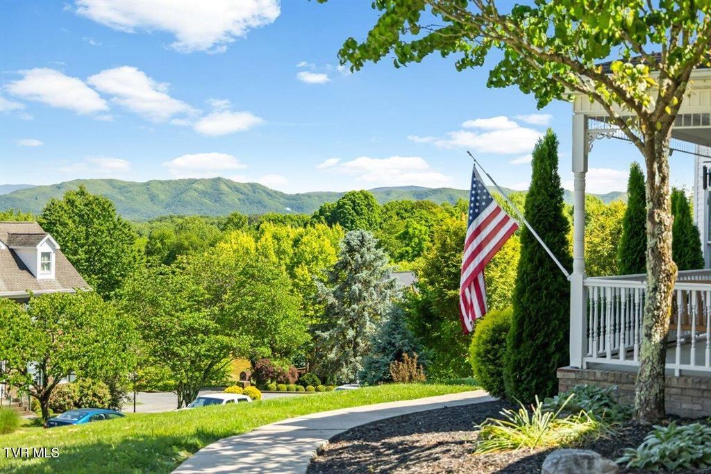 Photo of 2308 Granite Drive, Johnson City, TN 37604 (MLS # 9995355)