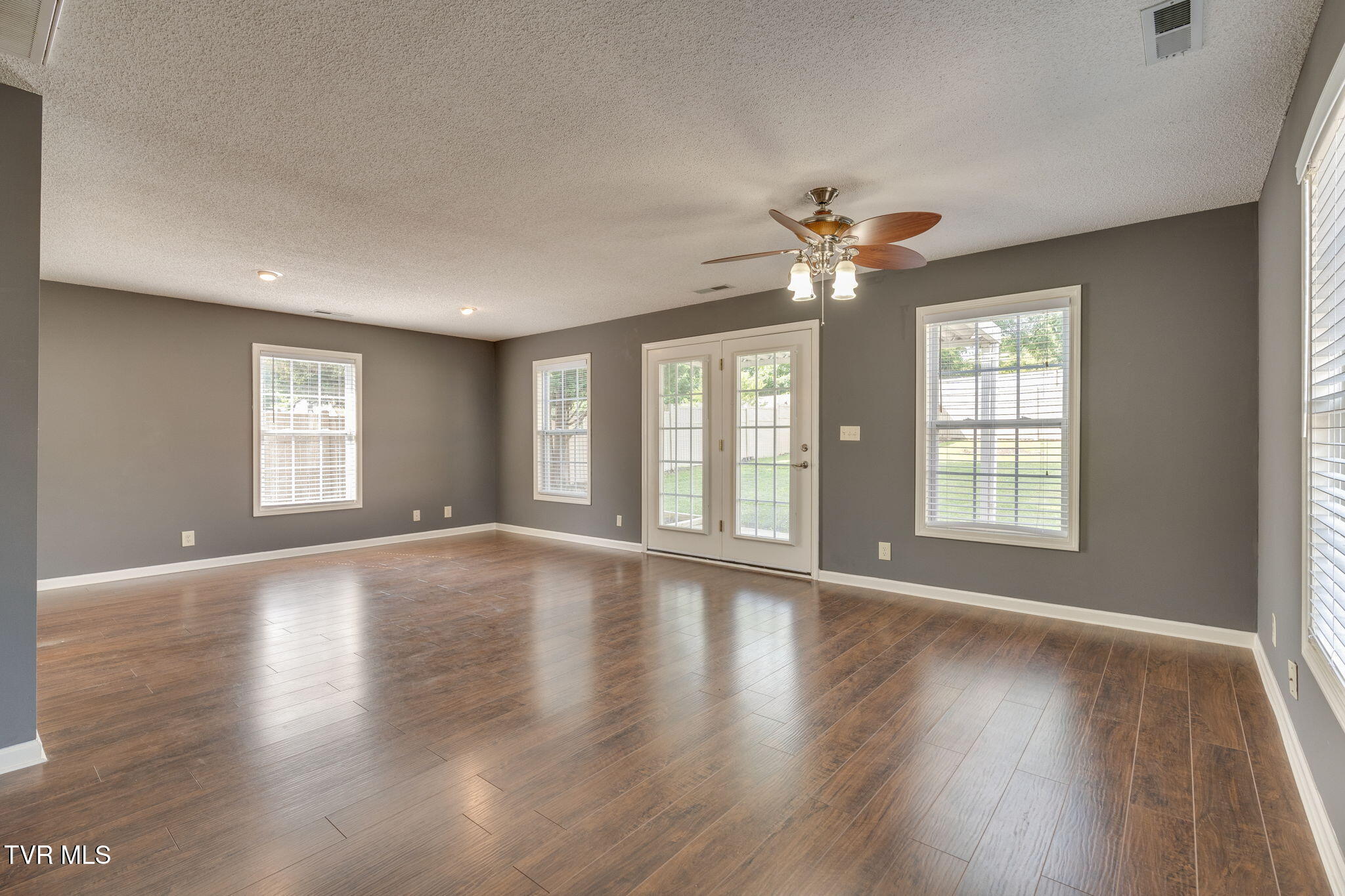 806 Forest Street, Kingsport, Tennessee image 25