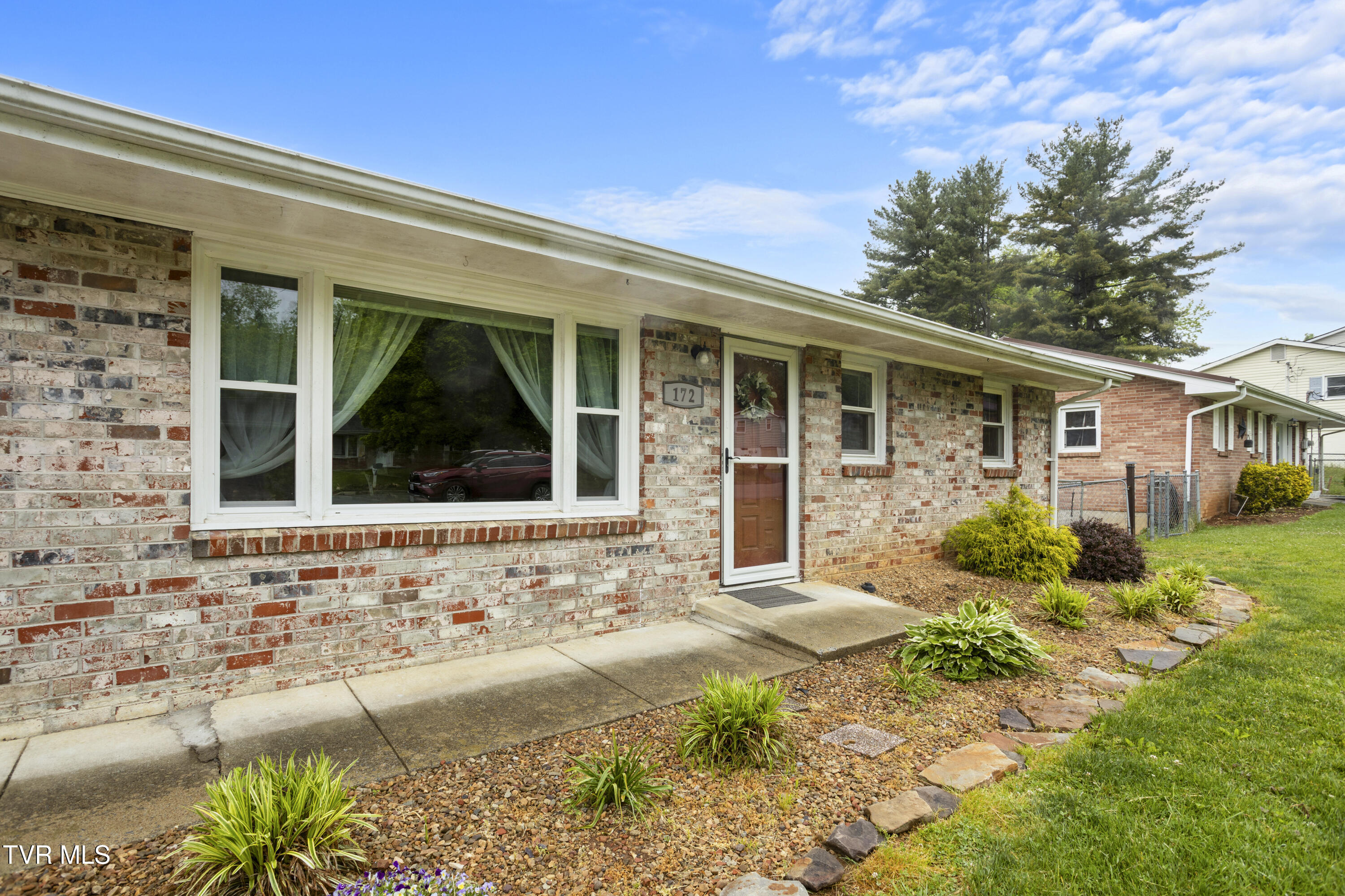 172 Jane Lane