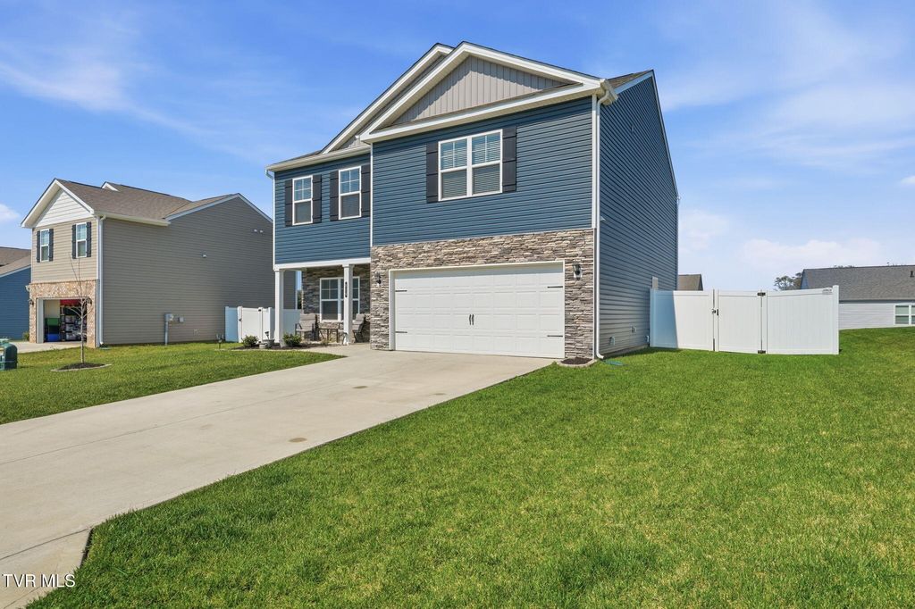 Photo of 816 Magnolia Ridge Drive, Blountville, TN 37617 (MLS # 9993549)