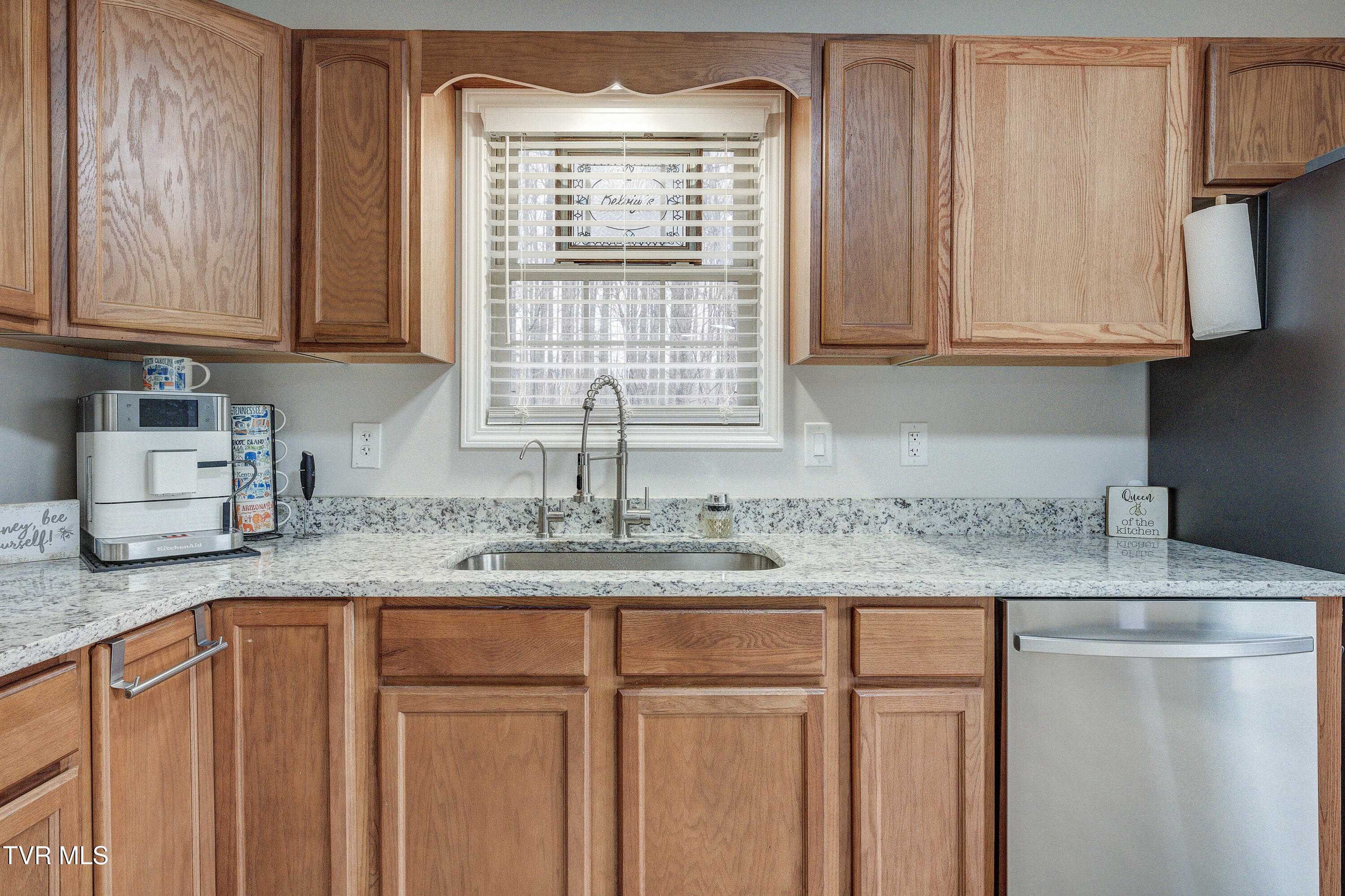 112 Sugar Hollow Road, Unicoi, Tennessee image 12