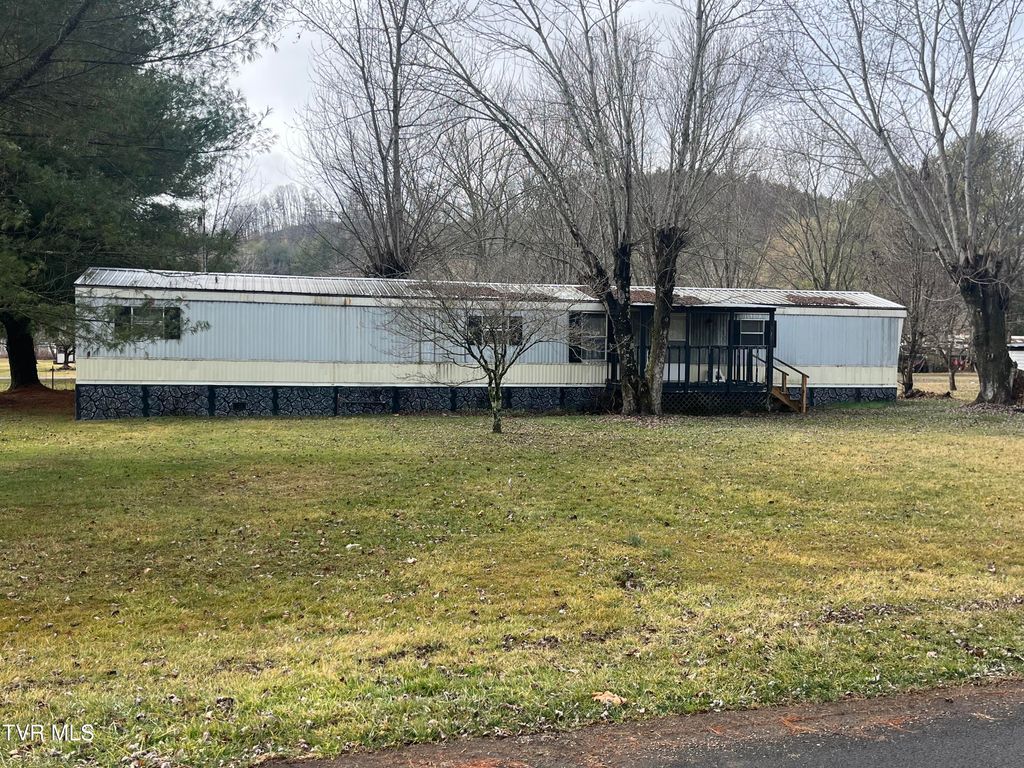 Photo of 333 Industrial Drive, Mountain City, TN 37683 (MLS # 9991454)