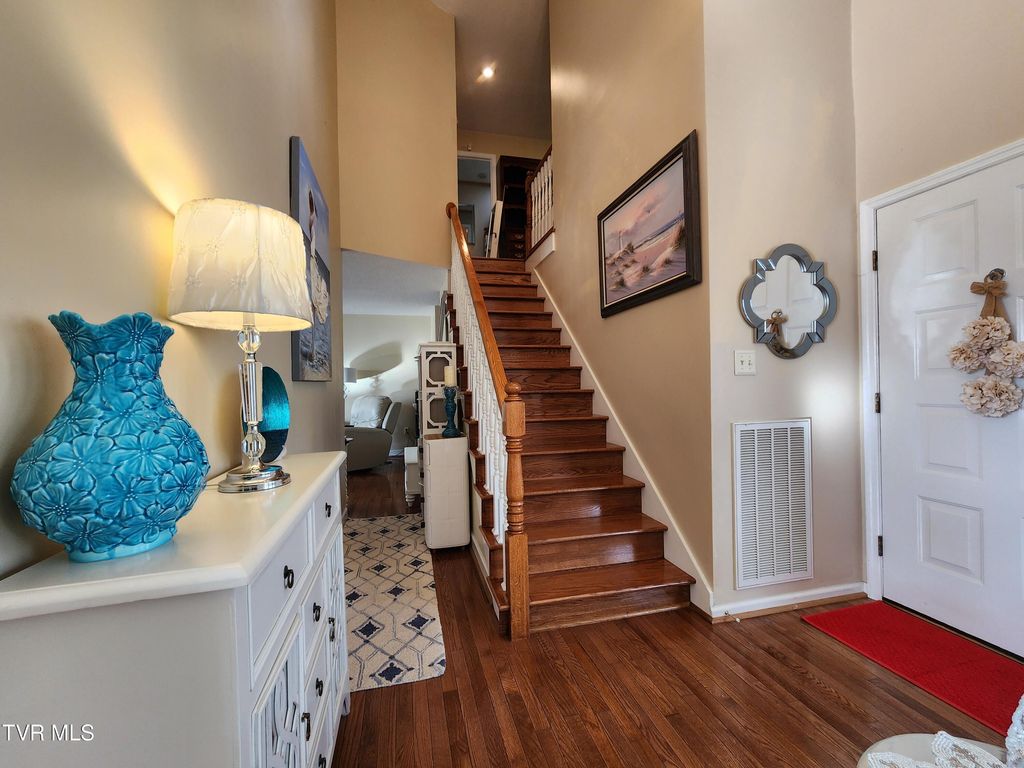 Photo of 15512 Woodstone Circle, Bristol, VA 24202 (MLS # 9991736)