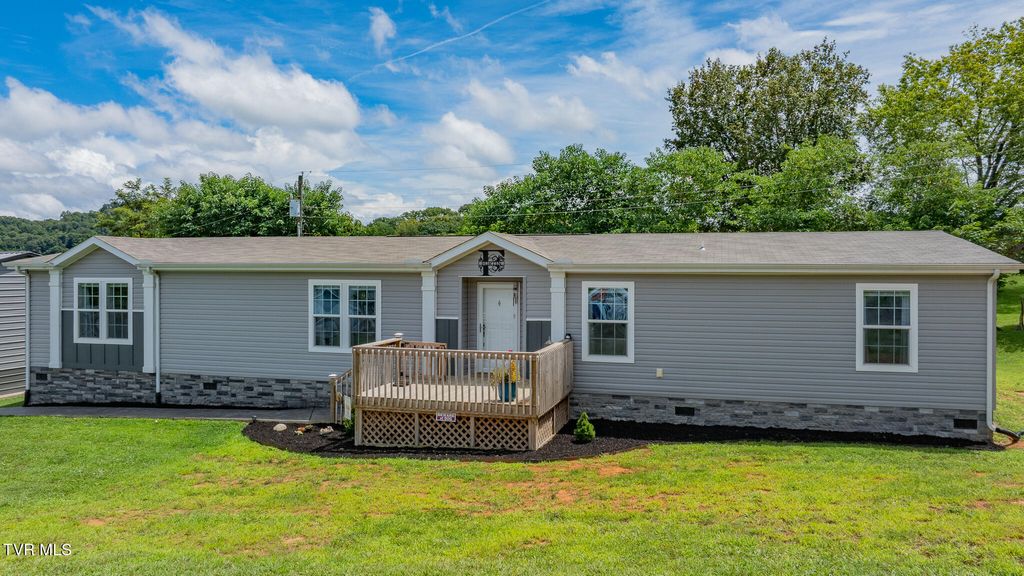 Photo of 170 Creek View Way, Rogersville, TN 37857 (MLS # 9984412)