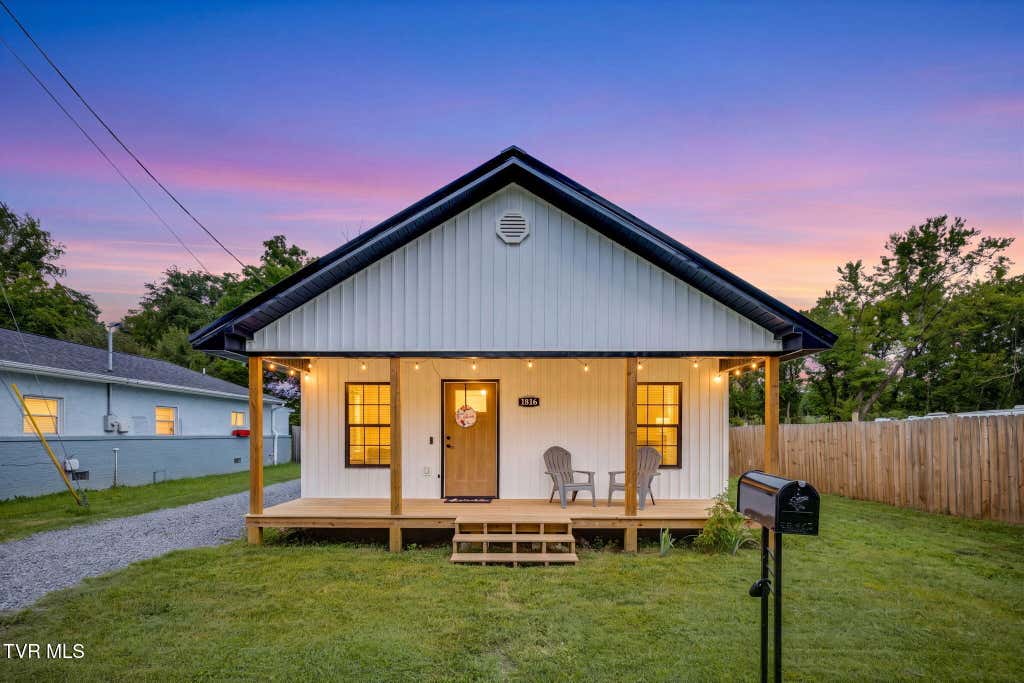 Photo of 1816 Mary Street, Johnson City, TN 37604 (MLS # 9998235)