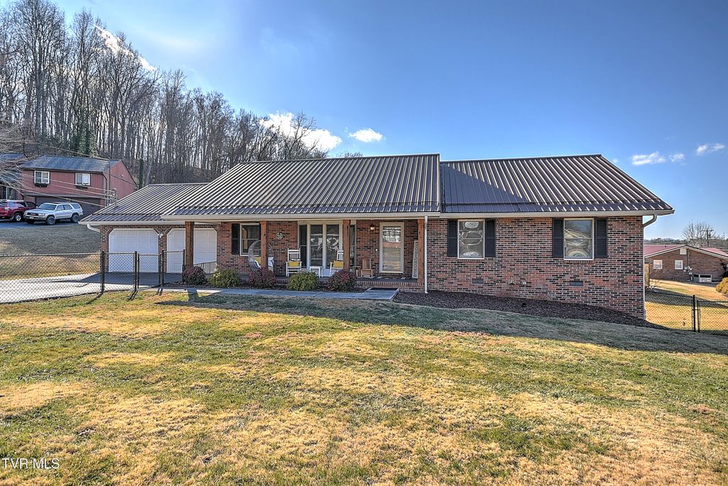 Photo of 139 Millstone Drive, Bristol, VA 24201 (MLS # 9990370)