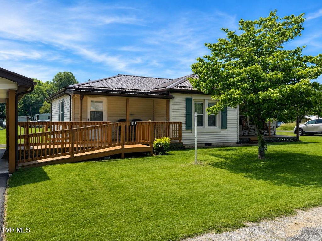 Photo of 518 Wilder Street, Dungannon, VA 24245 (MLS # 9996149)