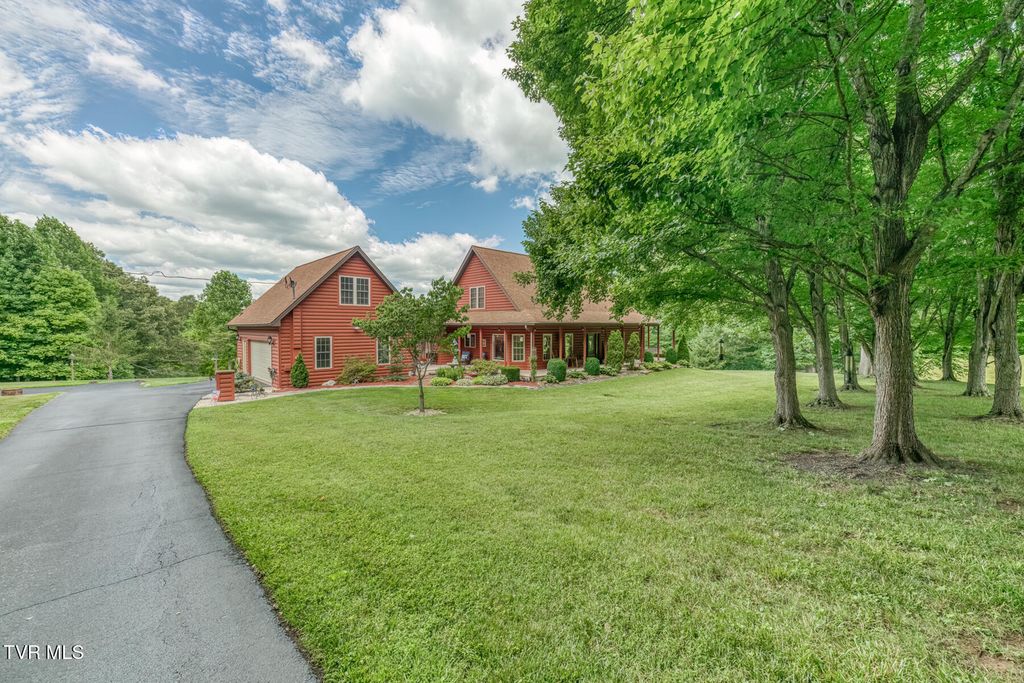 Photo of 167 Country Acres Drive Dr, Elizabethton, TN 37643 (MLS # 9997095)