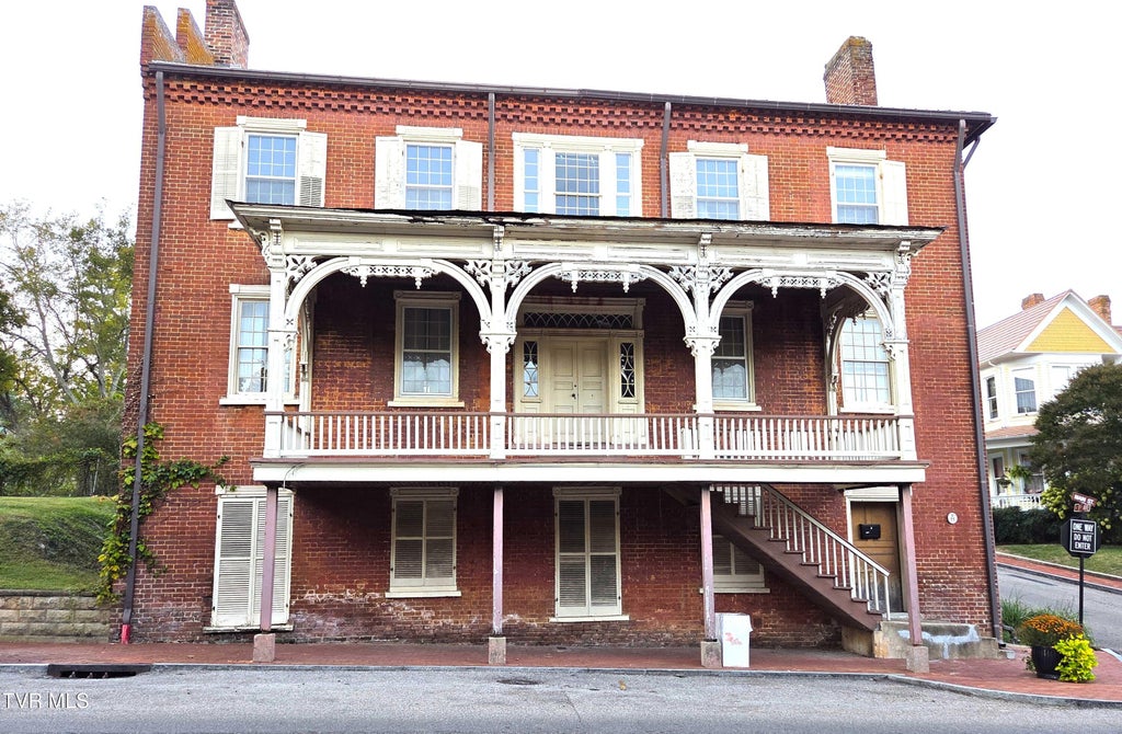 Photo of 200 Main Street, Jonesborough, TN 37659 (MLS # 10001690)