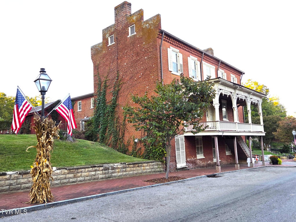 Photo of 200 Main Street, Jonesborough, TN 37659 (MLS # 10001690)