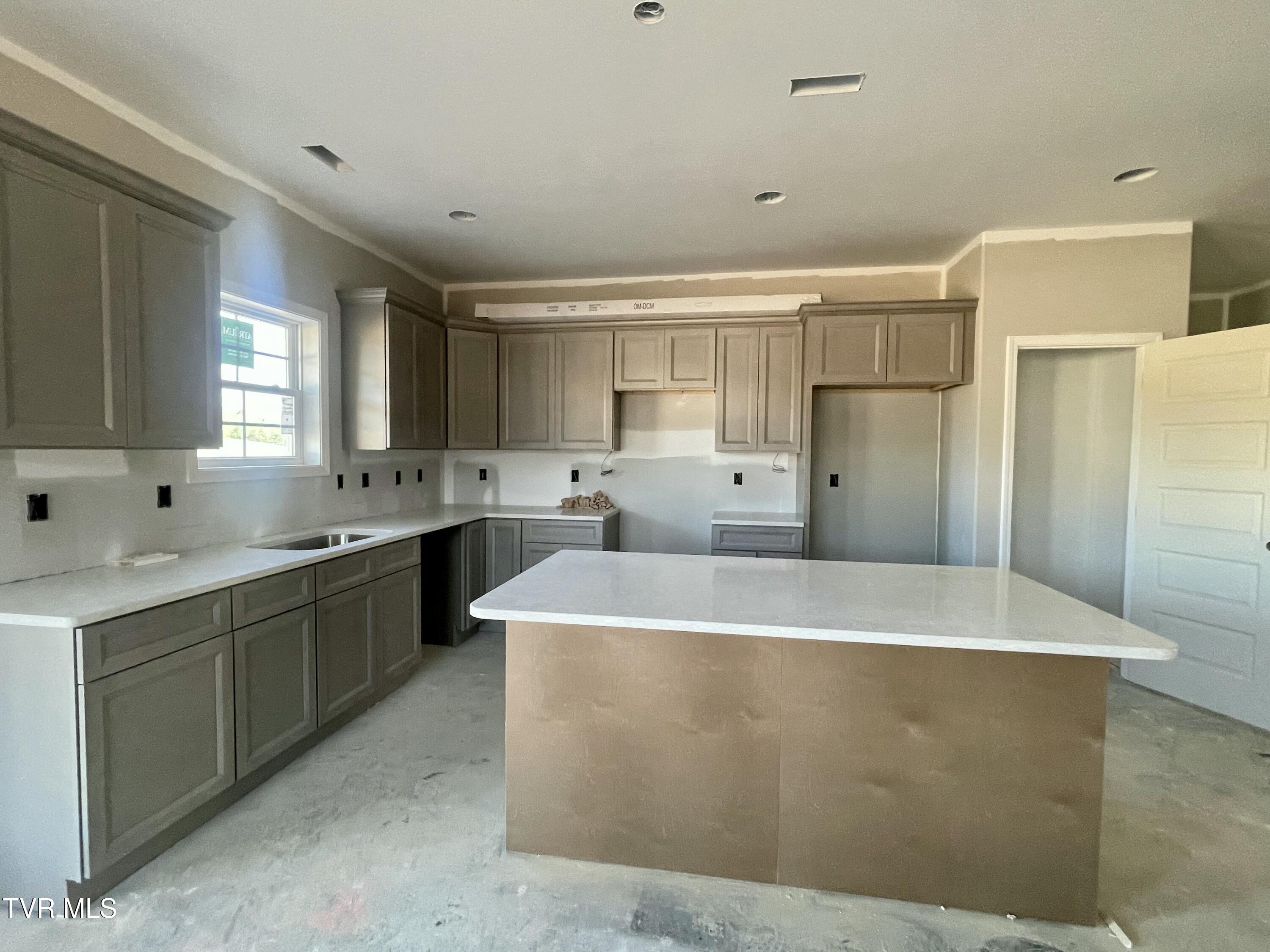939 Daybreak Crest, Jonesborough, Tennessee image 3