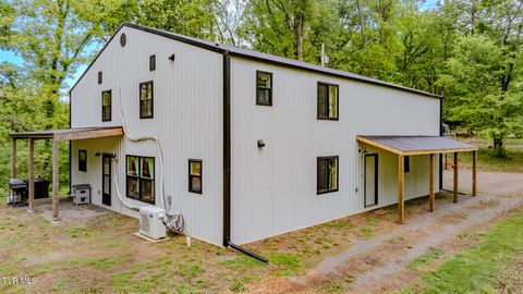 Photo of 140 Bl Moore Lane, Jonesborough, TN 37659 (MLS # 9994745)