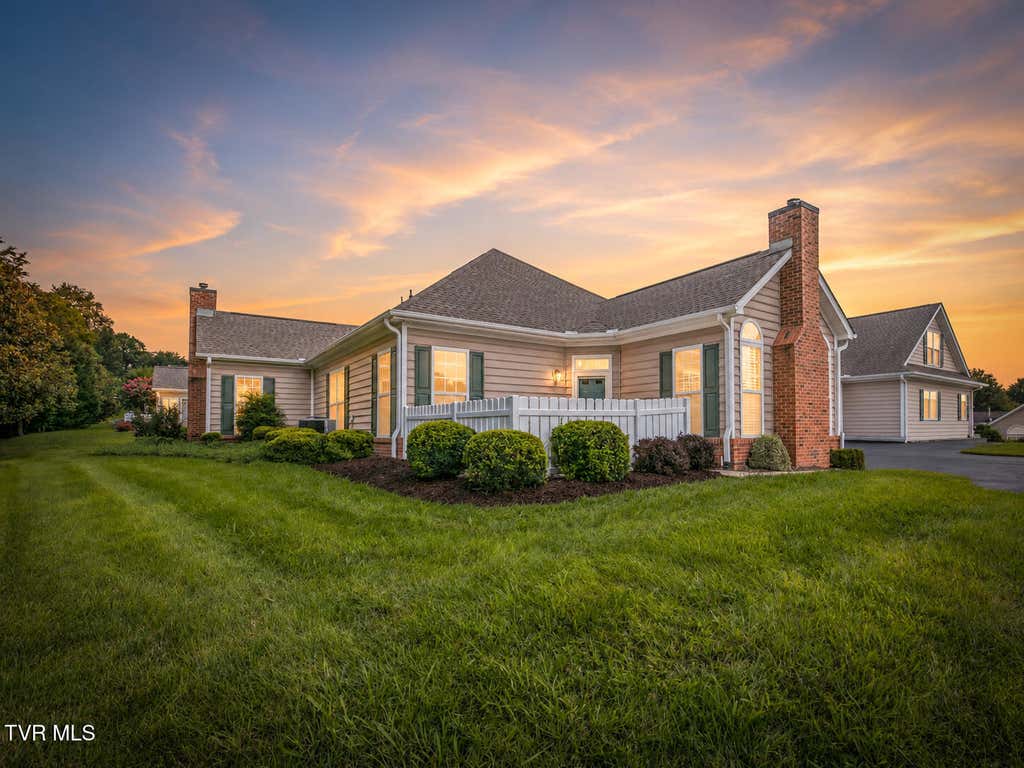 Photo of 186 Avonlea Place #0, Johnson City, TN 37604 (MLS # 9999019)