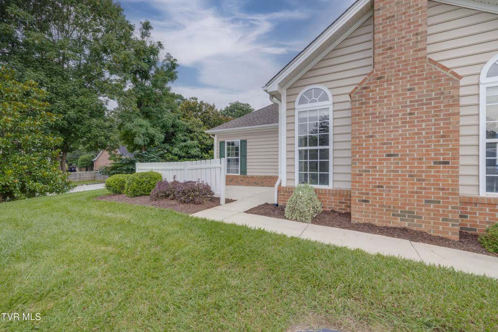 Photo of 186 Avonlea Place #0, Johnson City, TN 37604 (MLS # 9999019)