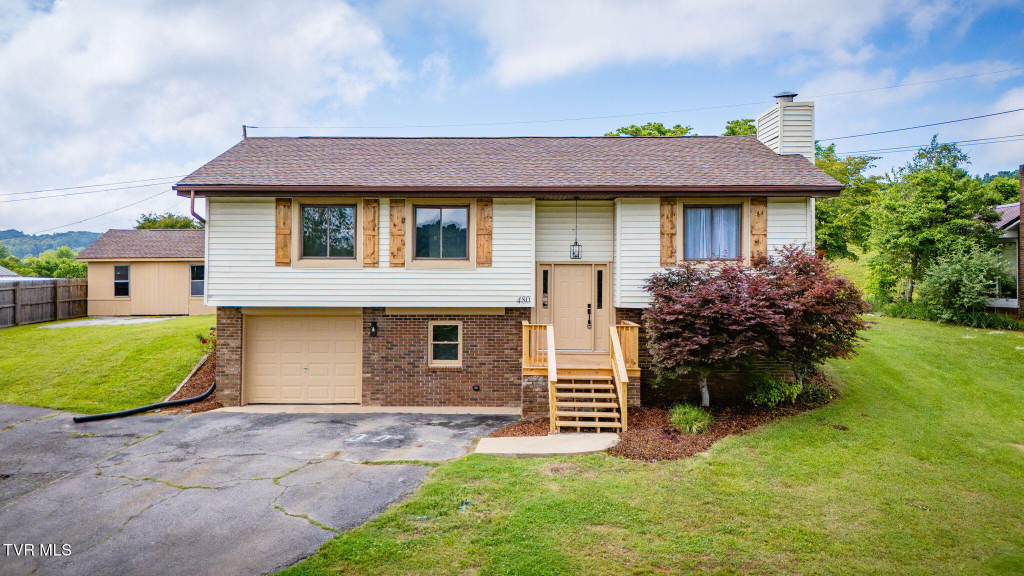 480 Old Hickory Circle, Mount Carmel, Tennessee image 1