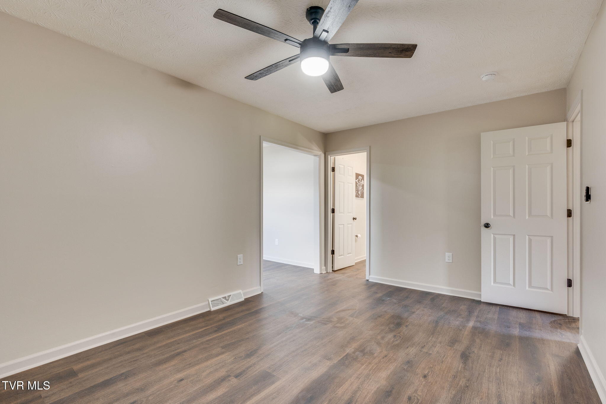 480 Old Hickory Circle, Mount Carmel, Tennessee image 14