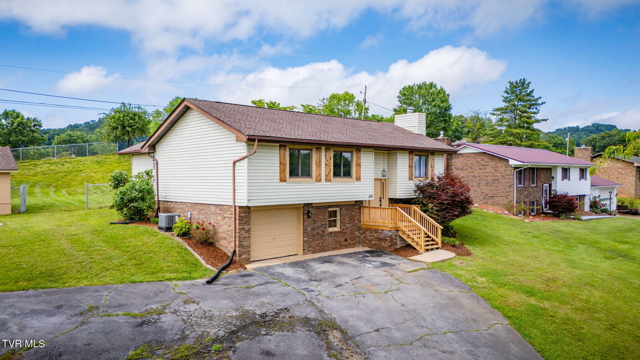 480 Old Hickory Circle, Mount Carmel, Tennessee image 3