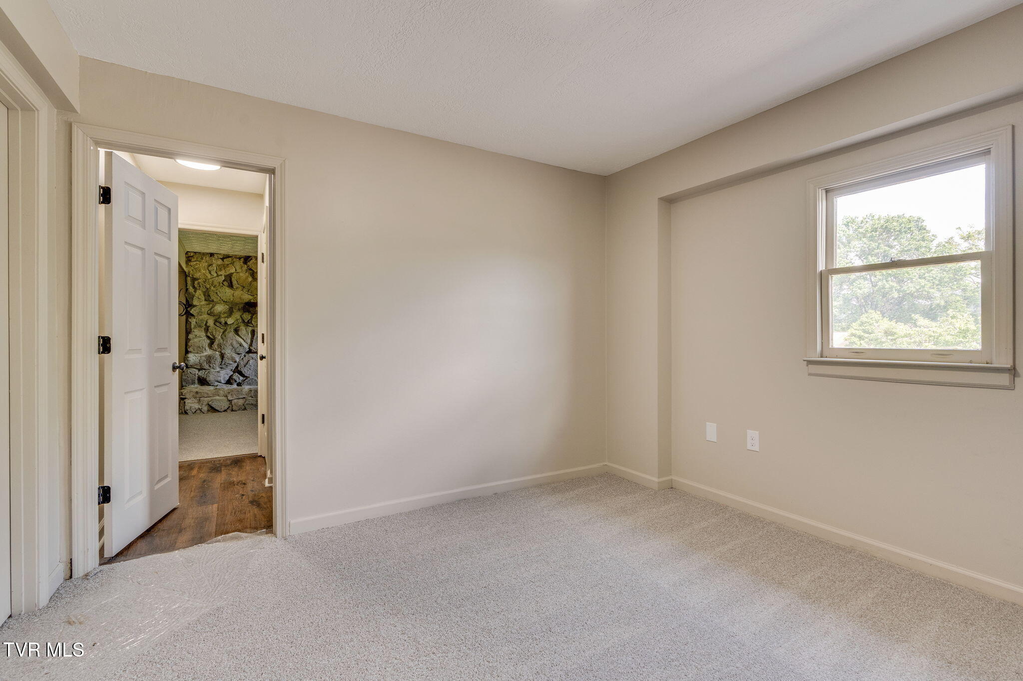 480 Old Hickory Circle, Mount Carmel, Tennessee image 28