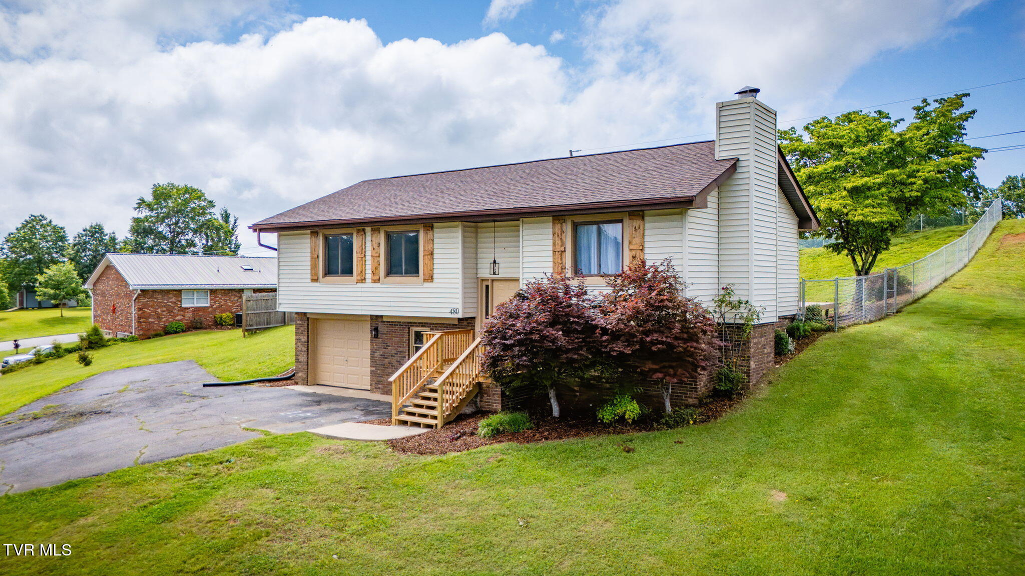 480 Old Hickory Circle, Mount Carmel, Tennessee image 2