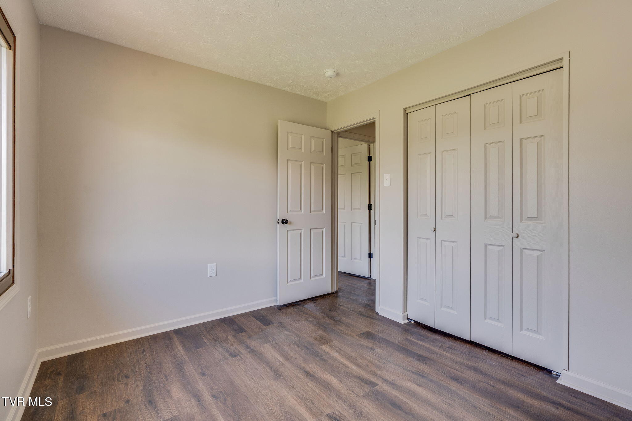 480 Old Hickory Circle, Mount Carmel, Tennessee image 22