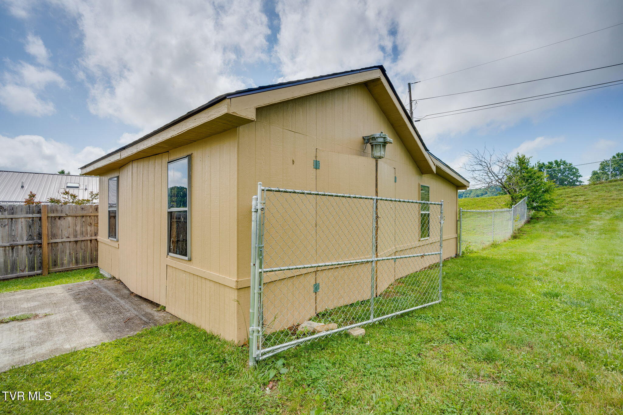 480 Old Hickory Circle, Mount Carmel, Tennessee image 37