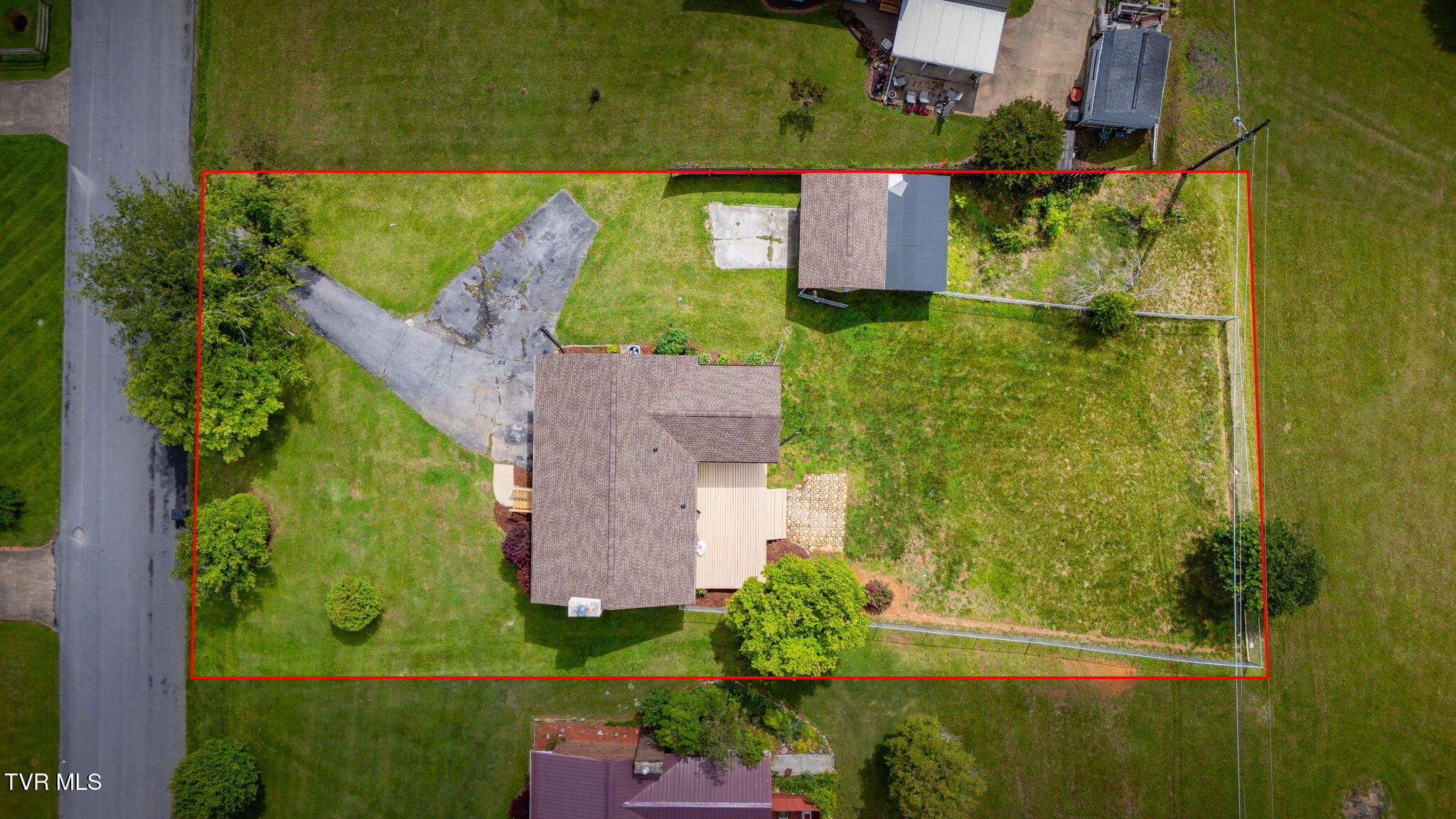480 Old Hickory Circle, Mount Carmel, Tennessee image 41
